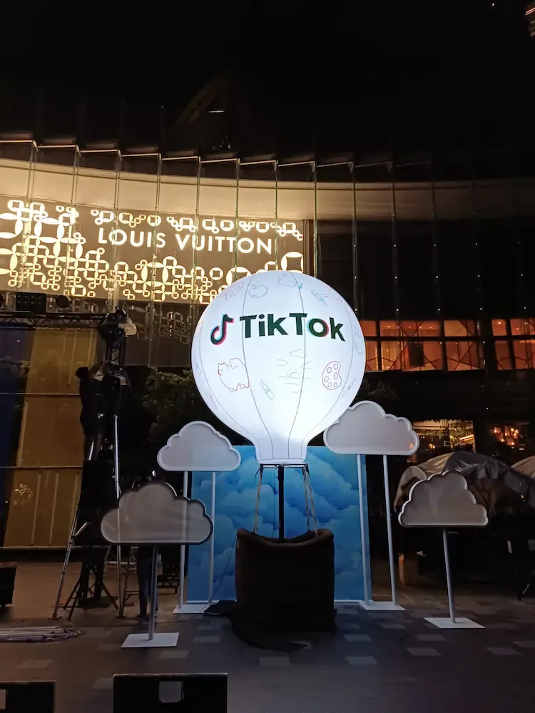 บอลลูนโฆษณา ผลงานติดตั้งจริงโดย BalloonWork 26