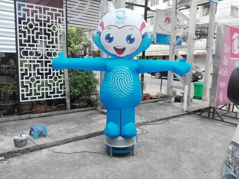 ตุ๊กตาโบกสั่งผลิตพิเศษ ผลงานติดตั้งจริงโดย BalloonWork 5