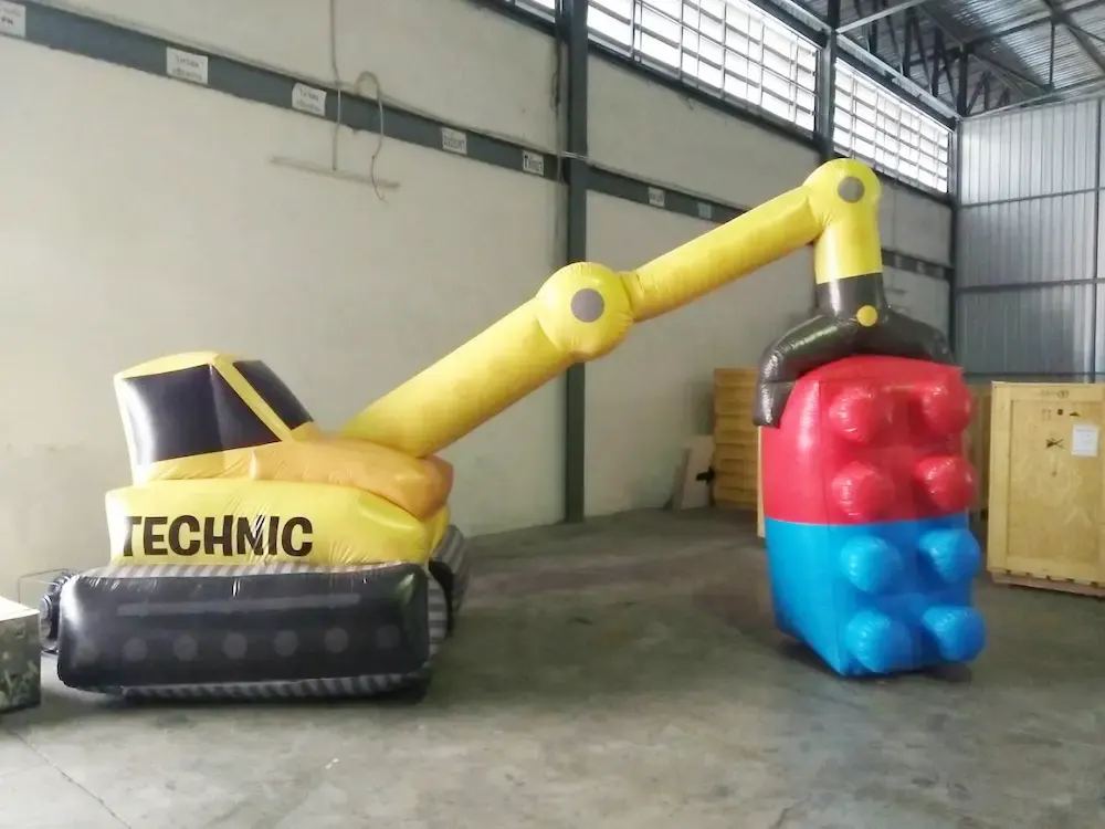 งานพองลมออกแบบพิเศษ ผลงานติดตั้งจริงโดย BalloonWork 2