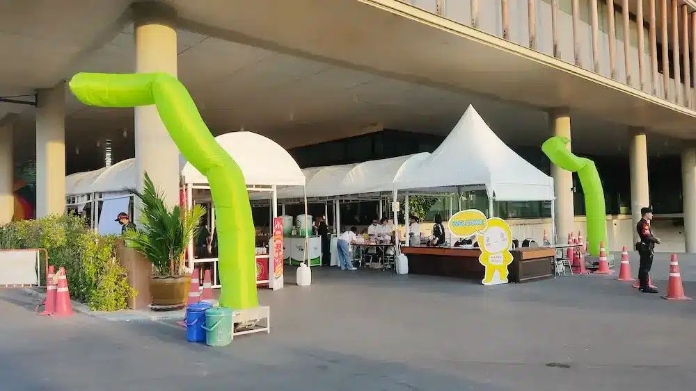 ท่อผ้าสกายทูป สีพื้นและพิมพ์ลาย ผลงานติดตั้งจริงโดย BalloonWork 7